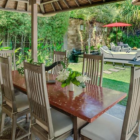 Villa Tirta Naga Bali Seminyak Zewnętrze zdjęcie