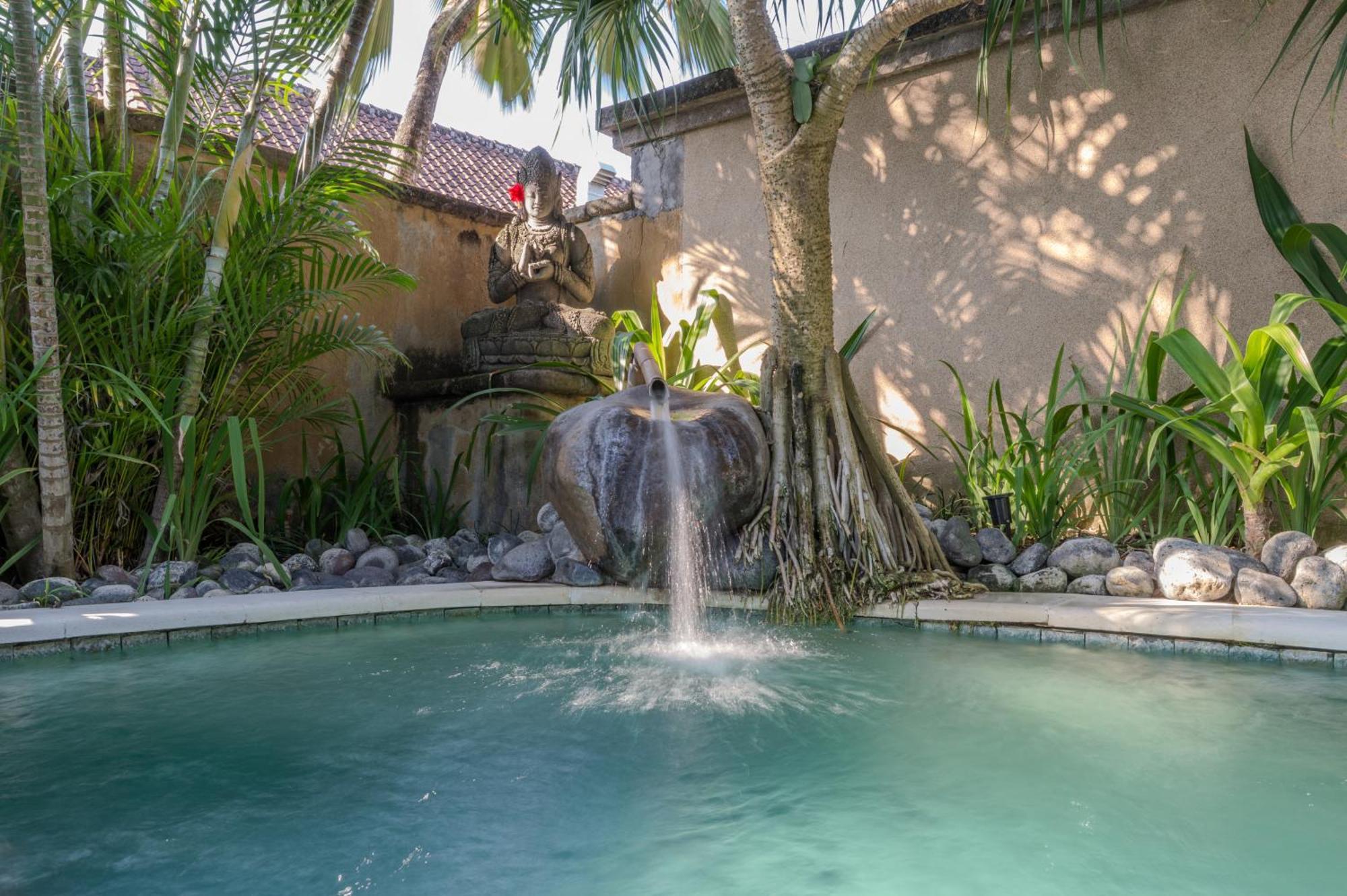 Villa Tirta Naga Bali Seminyak Zewnętrze zdjęcie